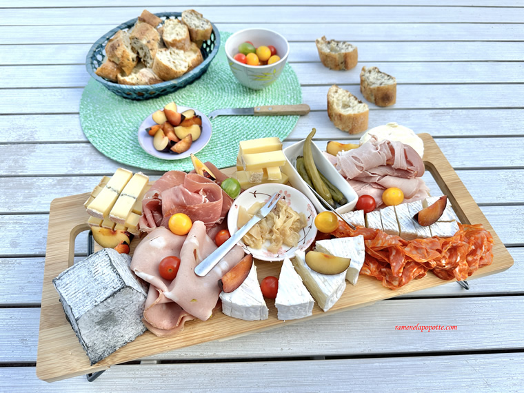 Planches apéro charcuterie fromage